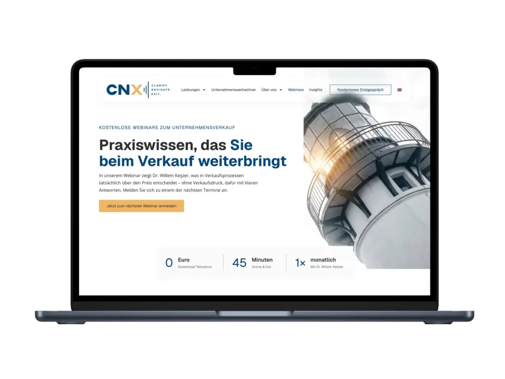 Neue Website von CNX Transaction Partners auf dem MacBook – Webinare